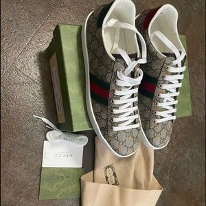 Gucci bees monogram sneakers women 40 us 9,5